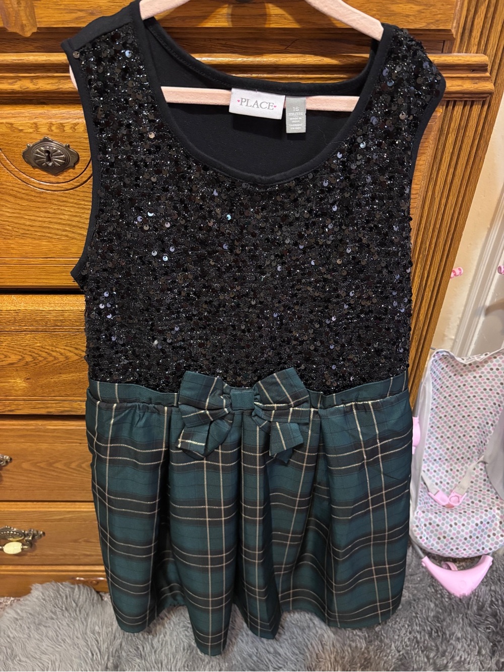 Place Black Sequin Top with Green Plaid Bow Skirt Girls' Dress